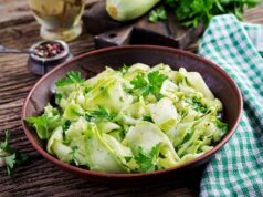 Рецепт капустного салата с пошаговой инструкцией