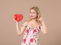 Короткие комплименты девушке чтобы ей понравиться