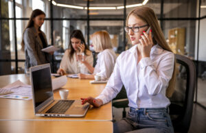 Защищенная мобильная работа сотрудников: особенности и критерии выбора