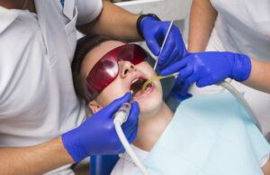 Как стоматологии в Саратове помогают вернуть красивую улыбку