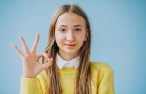 Как правильно ответить на слово хорошо