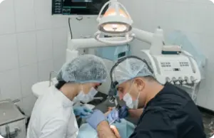 Стоматологические клиники: Услуги, лечение, имплантация, терапия и плюсы