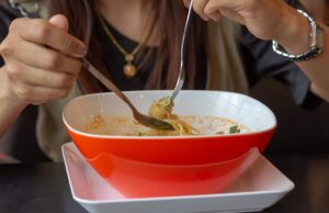 Приготовление домашней лапши для куриного супа