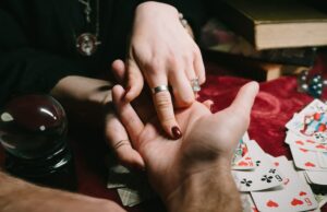 Расклад на чувства мужчины к женщине в Таро