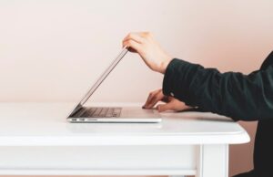 Как выйти из полноэкранного режима на компьютере