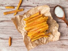 Сырные палочки во фритюре в кляре