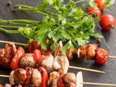 Шашлык в духовке на шпажках