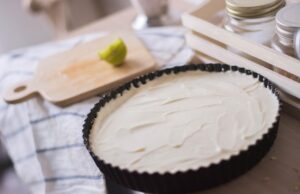 Крем для торта со сметаной: рецепт