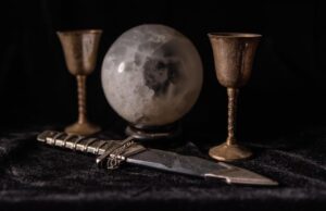 Смерть Таро и сочетание 5 кубков