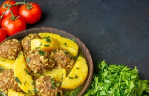 Мясо по-французски с фаршем и картошкой