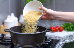 Приготовление рассыпчатого риса на гарнир в кастрюле