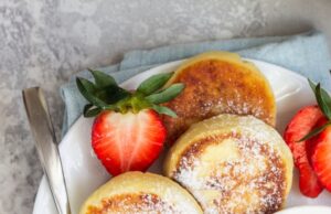 Пышные оладушки на молоке с разрыхлителем