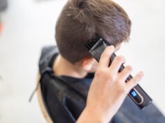 Мужская стрижка машинкой дома