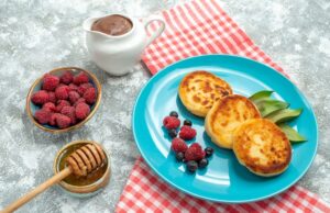 Пышные дрожжевые оладьи на сухих дрожжах