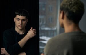 Заголовок: «Как заставить мужчину тосковать и скучать»