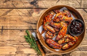 Куриные крылышки в духовке с медом