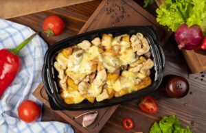 Куриное филе с шампиньонами в сливочном соусе