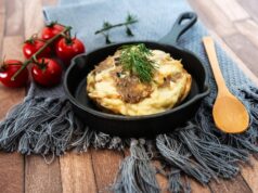 Картофель пюре с фаршем в духовке