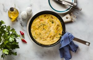 Пирог с луком и яйцом в мультиварке