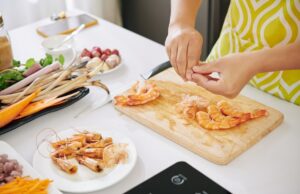 Вкусные креветки из замороженных неочищенных