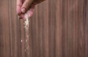 Уха из речной рыбы: рецепт приготовления дома