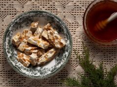 Хрустящее тесто на хворост с водкой