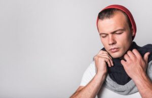 Почему горят уши у мужчин