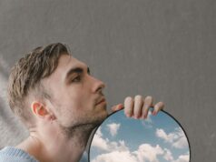 Что он испытывает ко мне в данный момент