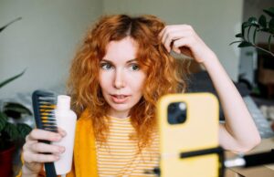 Завивать волосы во сне: толкование