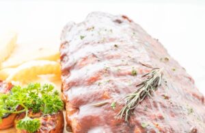 Свинина в рукаве в духовке