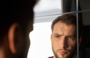 Заголовок: «Дерзкие статусы для парней со смыслом»