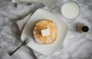 Сырники со сметаной и творогом: рецепт