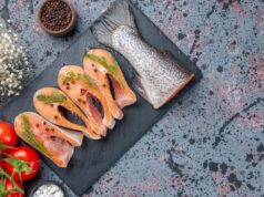 Форель в фольге: рецепт идеальных стейков