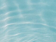 Толкование сна: бассейн с чистой водой