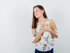 Примета чешется левая грудь у девушки