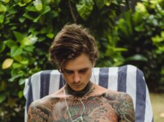 Маленькие тату на ногу для мужчин