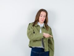 Заголовок: «Чешутся запястья: причины и последствия»