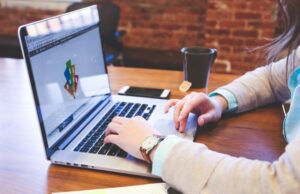 Репетиторы по русскому языку вновь вошли в тройку лидеров по спросу