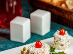 Селедка с плавленым сыром: Простой рецепт закуски