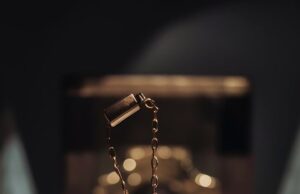 Туз Мечей: Работа и Карьера в Таро