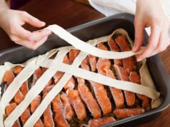 Рулетики из бекона: пошаговый рецепт