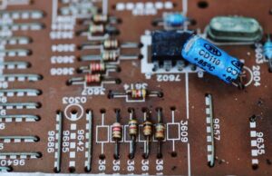 Генератор на NE555 с регулировкой частоты