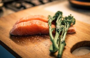 Уха из головы семги: пошаговый рецепт