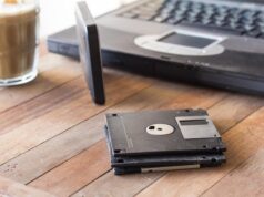 Почему компьютер не видит диск D?