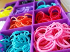 Сплетение фигурок из резинок