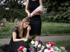 Соболезнование в связи со смертью матери друга