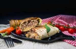 Шаурма с фаршем в лаваше: рецепт на каждый день