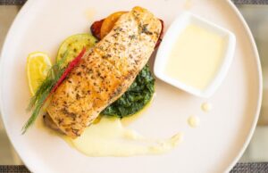 Лосось в сливочном соусе: рецепт запеченного лосося