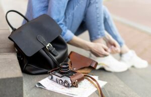 Сны о женских сумках: толкование и значение