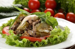 Салат с языком и огурцом